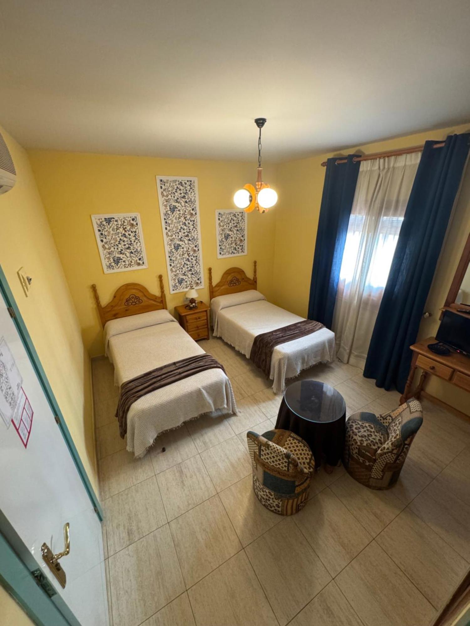 Hostal Joaquin Las Ventas con Pena Aguilera Exterior photo