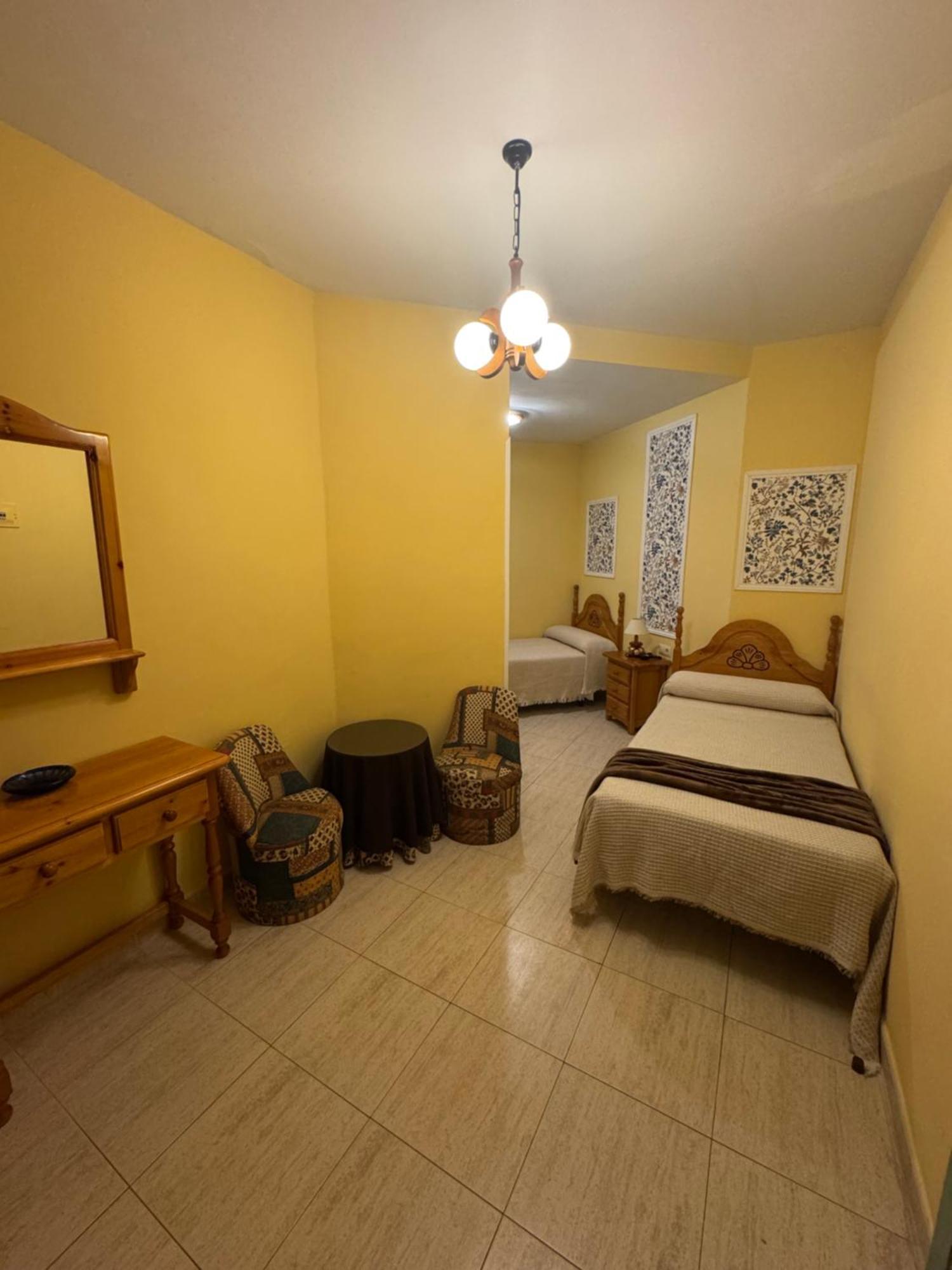 Hostal Joaquin Las Ventas con Pena Aguilera Exterior photo